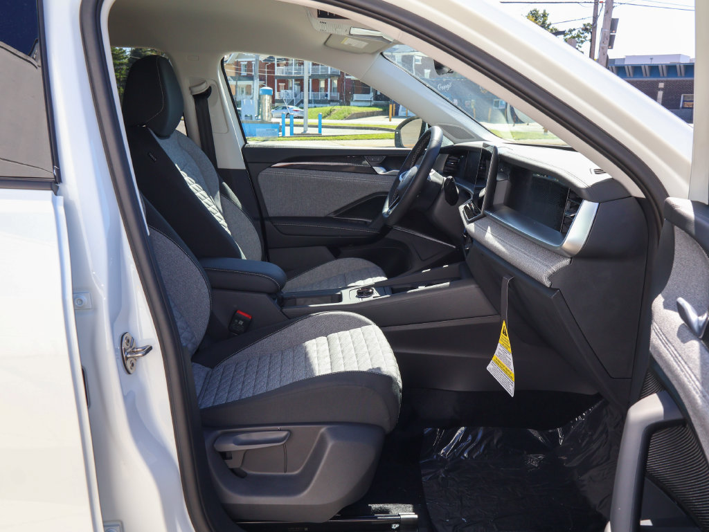 New 2026 Volkswagen Tiguan S AWD/4WD image 28