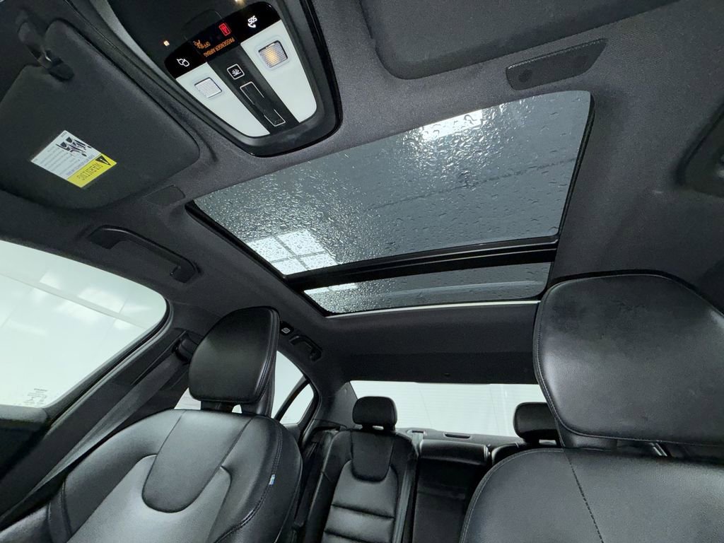 Used 2023 Volvo S60 B5 Plus w/ Climate Package image 6