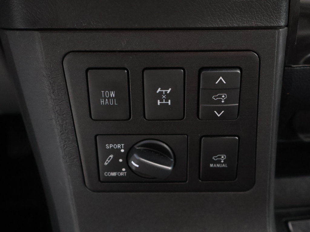 Used 2019 Toyota Sequoia Platinum AWD/4WD image 27