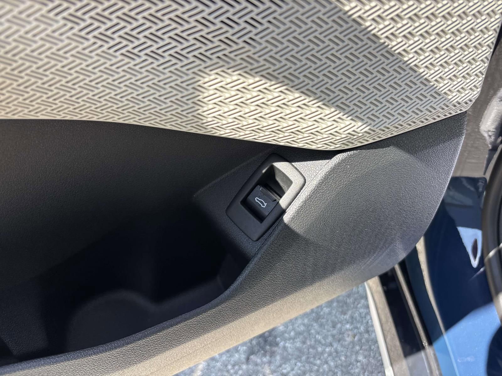 New 2026 BMW X1 xDrive28i w/ Technology Package image 14