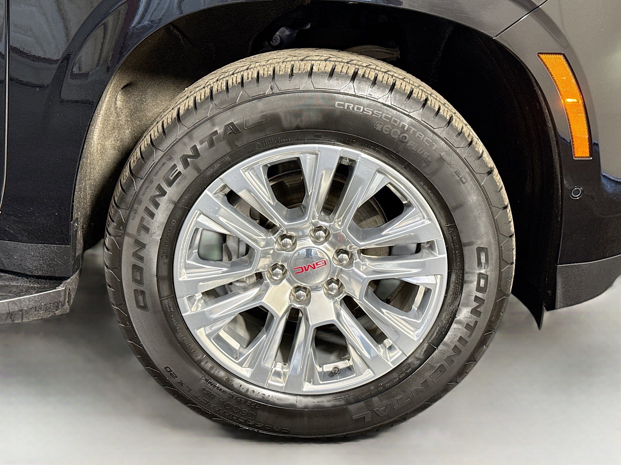 Used 2025 GMC Yukon Denali AWD/4WD image 41