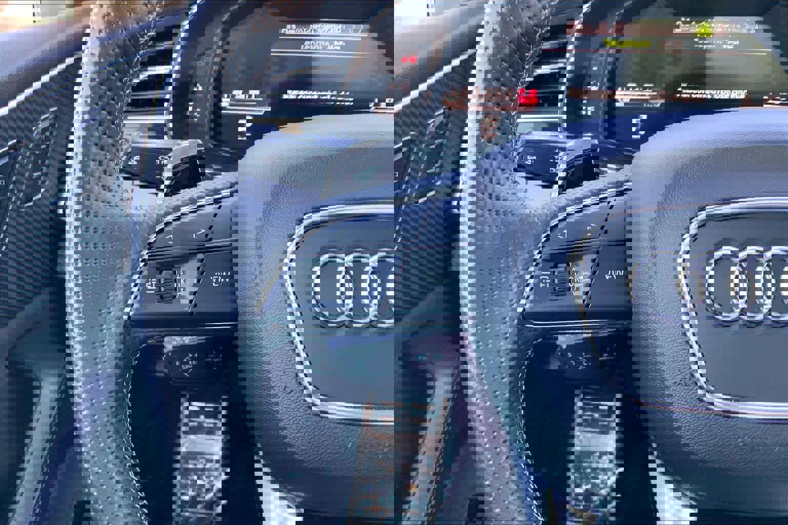 Used 2022 Audi RS Q8 image 24