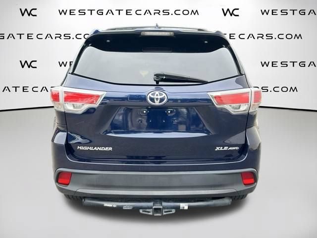 Used 2015 Toyota Highlander XLE AWD/4WD image 4