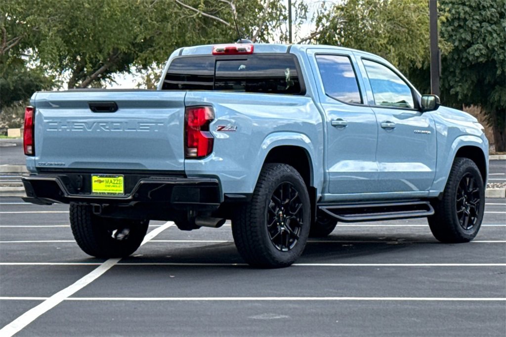 Used 2025 Chevrolet Colorado Z71 image 9