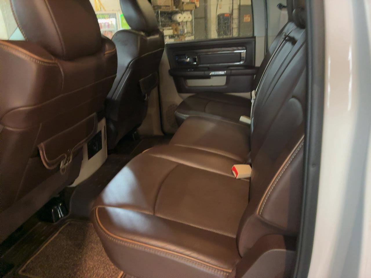 Used 2018 RAM 3500 Laramie Longhorn image 9