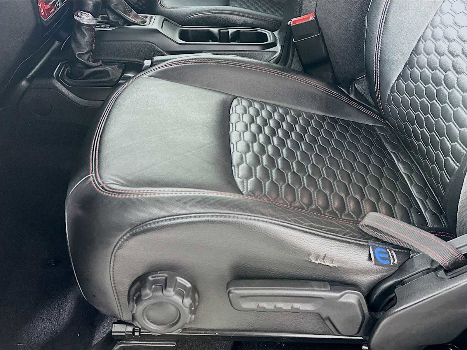 Used 2021 Jeep Wrangler Unlimited Rubicon image 18