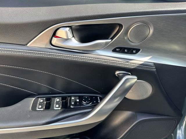 Used 2022 Kia Stinger GT2 image 23