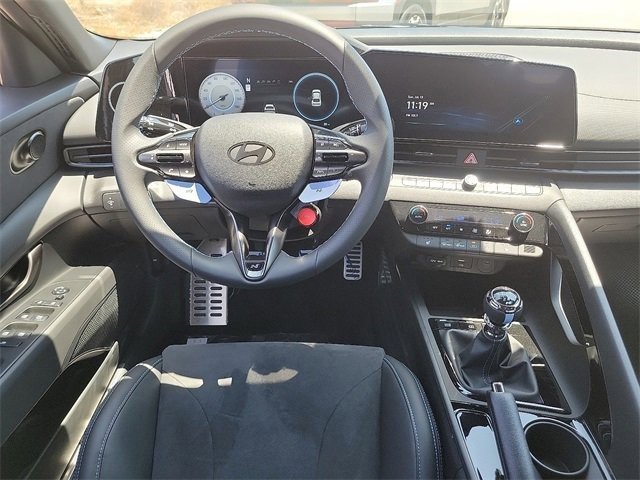 New 2025 Hyundai Elantra N image 3