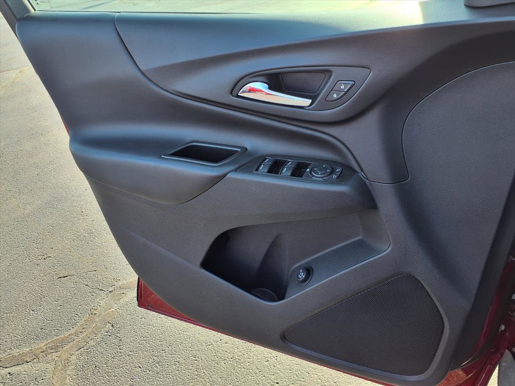 Used 2023 Chevrolet Equinox LT image 19