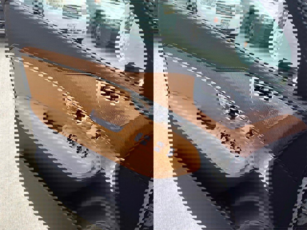 Used 2019 Volvo XC90 T8 Inscription w/ Luxury Package image 24