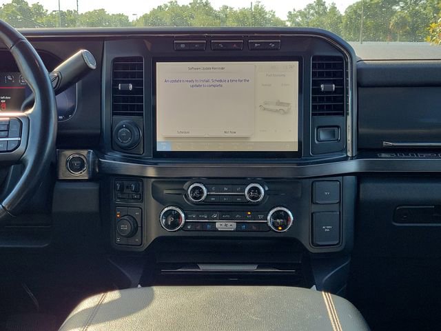 Used 2023 Ford F350 Lariat w/ Lariat Ultimate Package AWD/4WD image 16