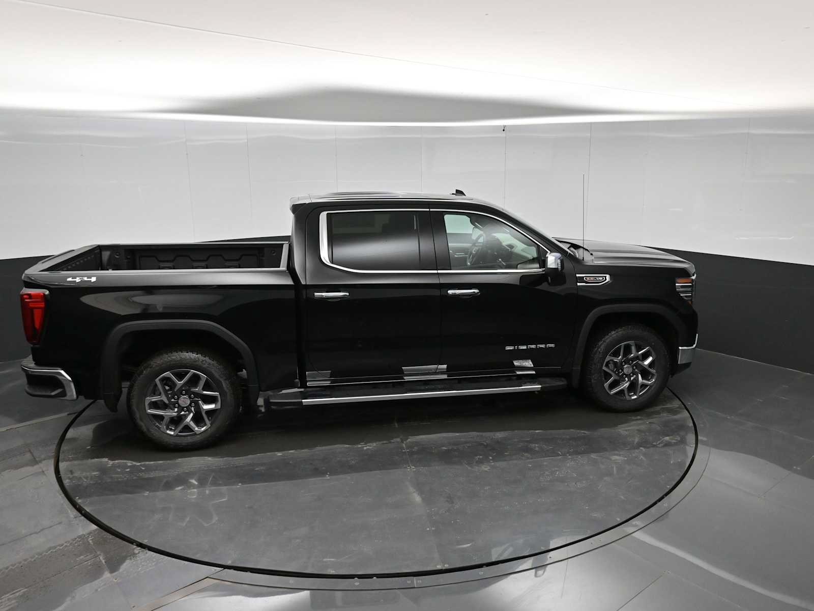 New 2026 GMC Sierra 1500 SLT w/ SLT Premium Plus Package AWD/4WD image 35