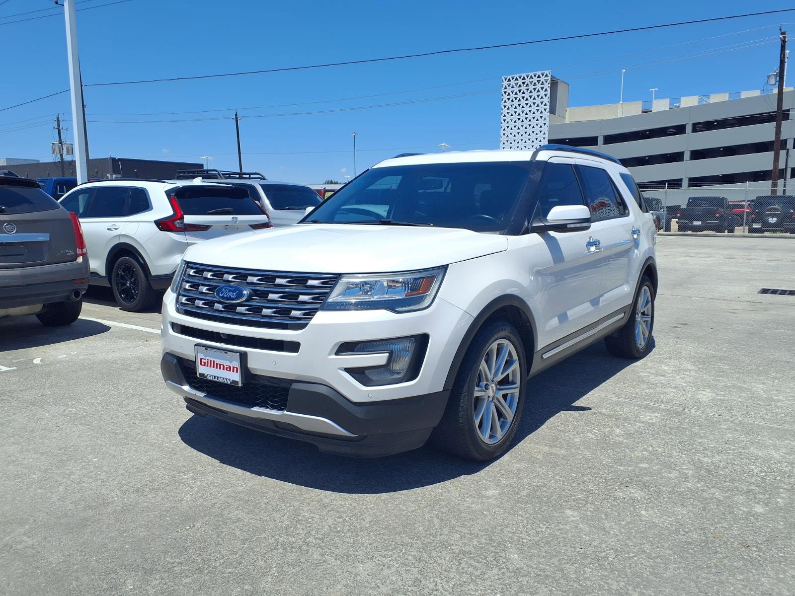 Used 2016 Ford Explorer Limited w/ Class II Trailer Tow Package FWD image 4