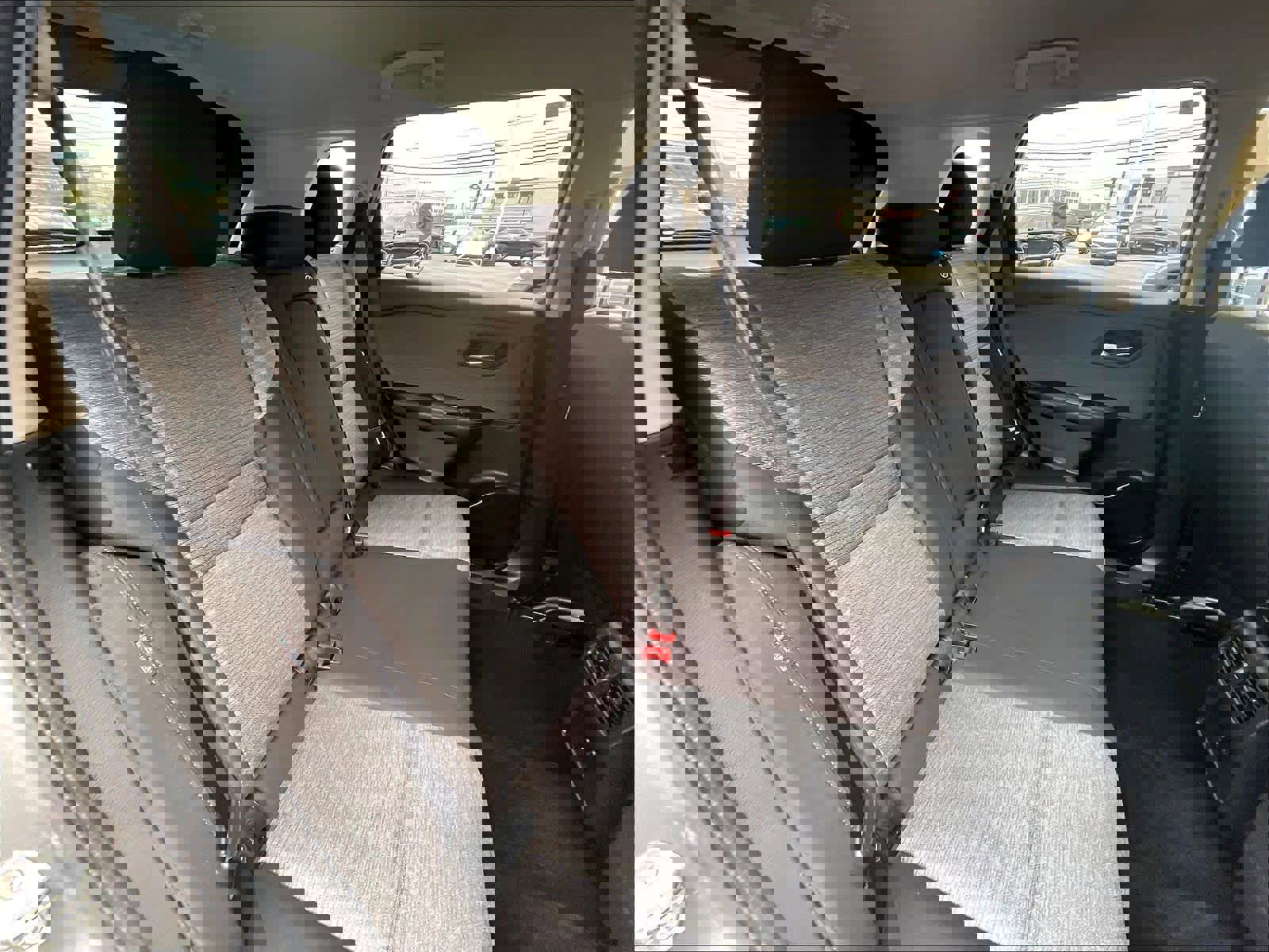 Used 2023 Nissan Rogue SV image 16