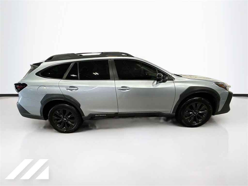 Used 2023 Subaru Outback Onyx Edition image 4