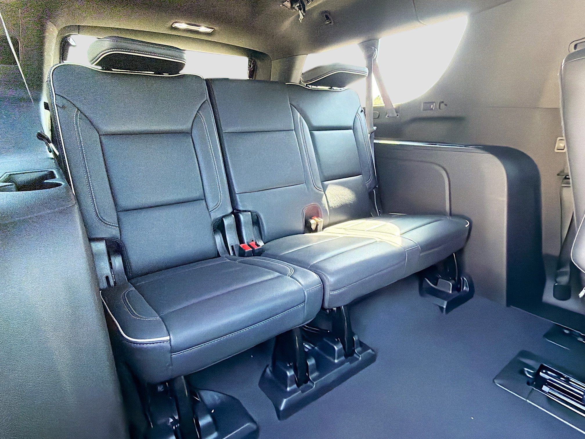 Used 2023 Chevrolet Suburban Premier image 21