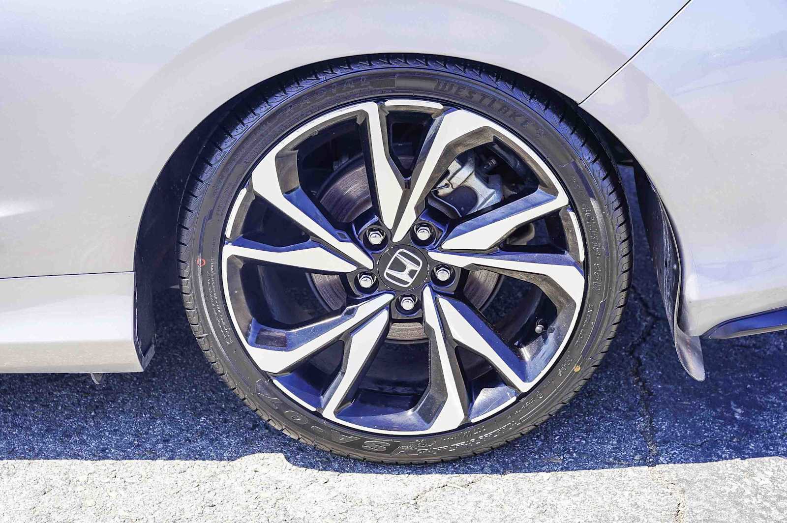 Used 2019 Honda Civic Si image 8