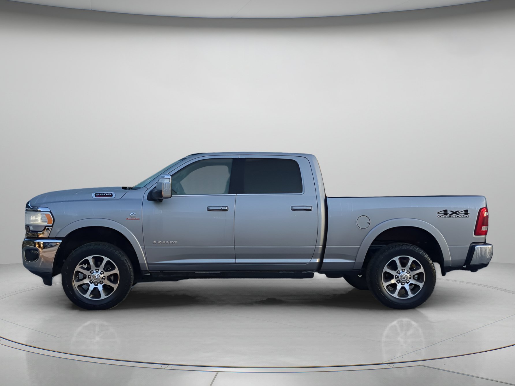 Used 2024 RAM 2500 Limited w/ Safety Group AWD/4WD image 43