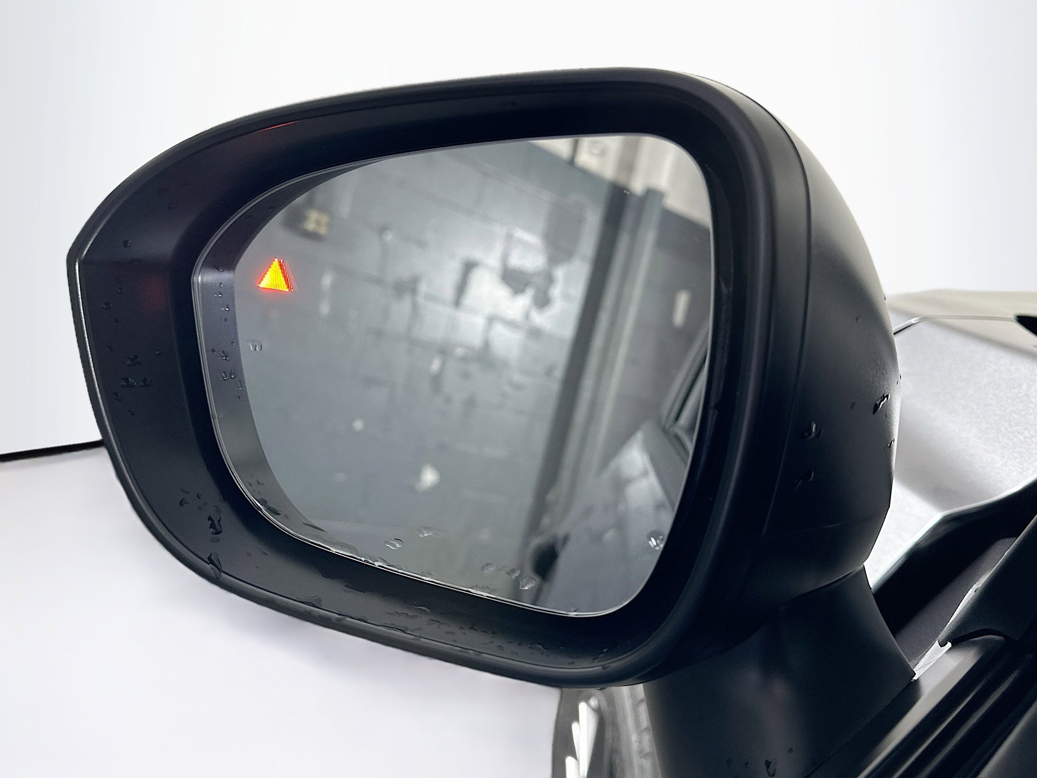 Used 2025 Nissan Rogue S image 16