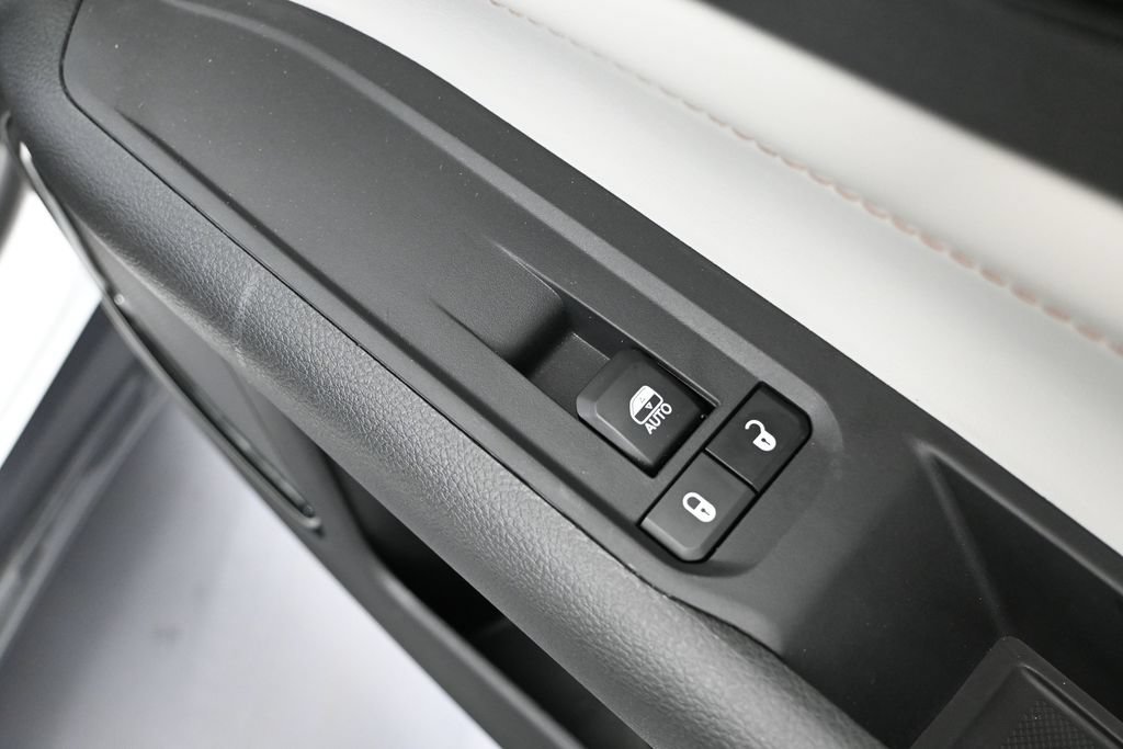 Used 2026 Jeep Compass Limited AWD/4WD image 37