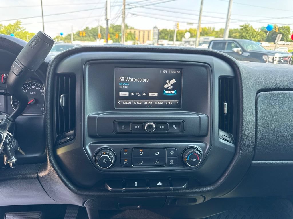 Used 2018 Chevrolet Silverado 1500 Custom w/ Custom Value Package AWD/4WD image 14