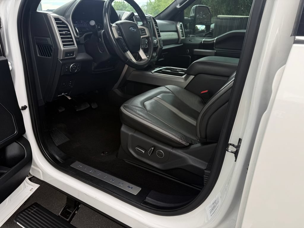 Used 2019 Ford F350 Platinum w/ Platinum Ultimate Package AWD/4WD image 19