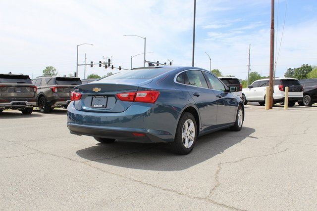 Used 2024 Chevrolet Malibu LS w/ Driver Confidence Package FWD image 5