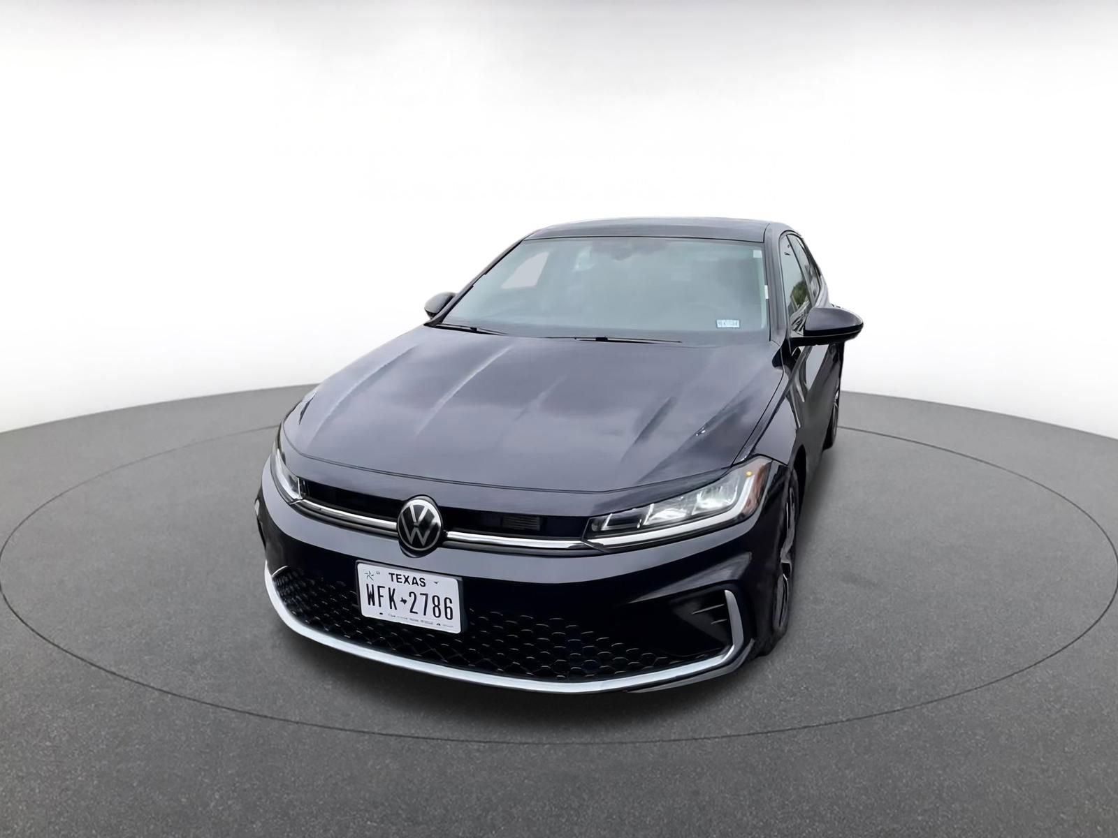 Used 2025 Volkswagen Jetta SE image 7