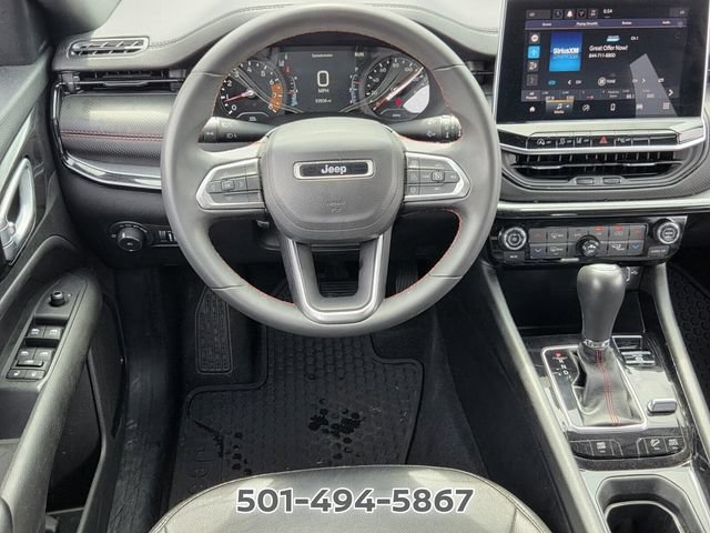 Used 2024 Jeep Compass Trailhawk AWD/4WD image 11