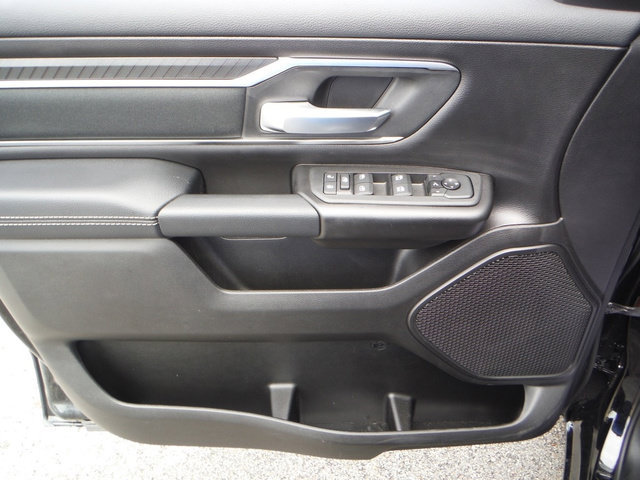 New 2026 RAM 1500 Big Horn AWD/4WD image 18