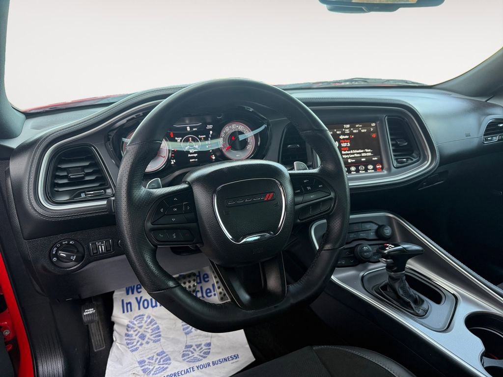 Used 2022 Dodge Challenger R/T w/ Plus Package image 12