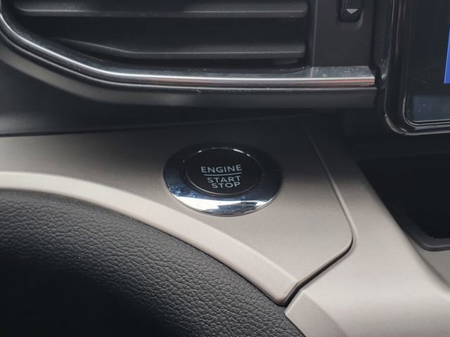 Used 2022 Ford Explorer XLT w/ Equipment Group 202A image 24