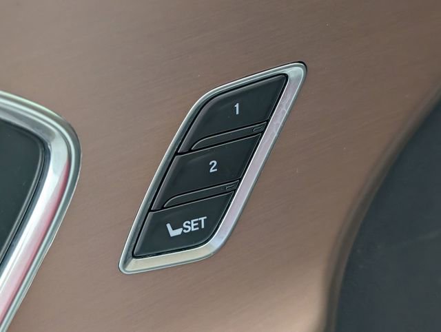 Used 2023 Acura RDX w/ Technology Package image 11