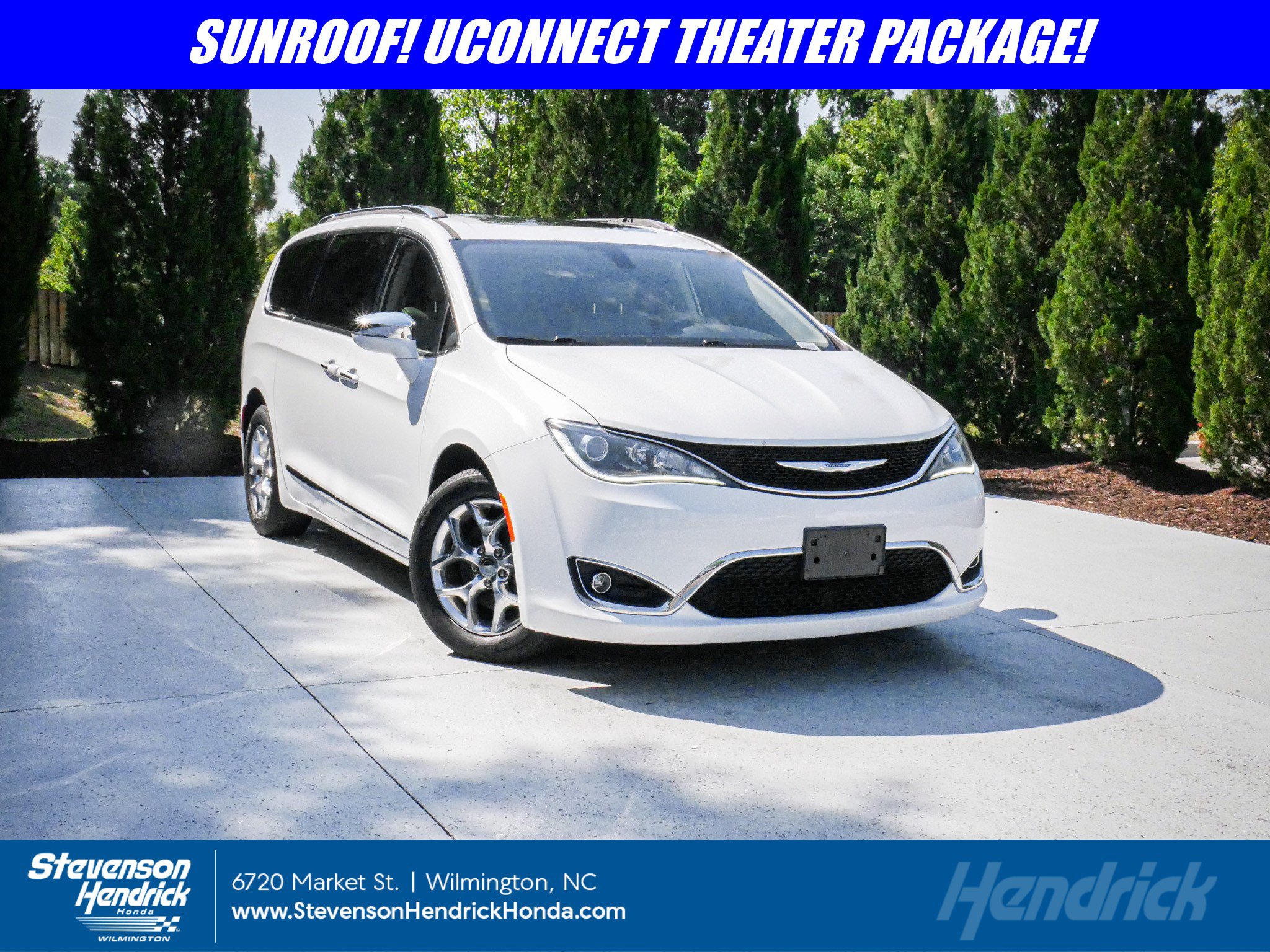 Used 2017 Chrysler Pacifica Limited w/ UConnect Theater Package