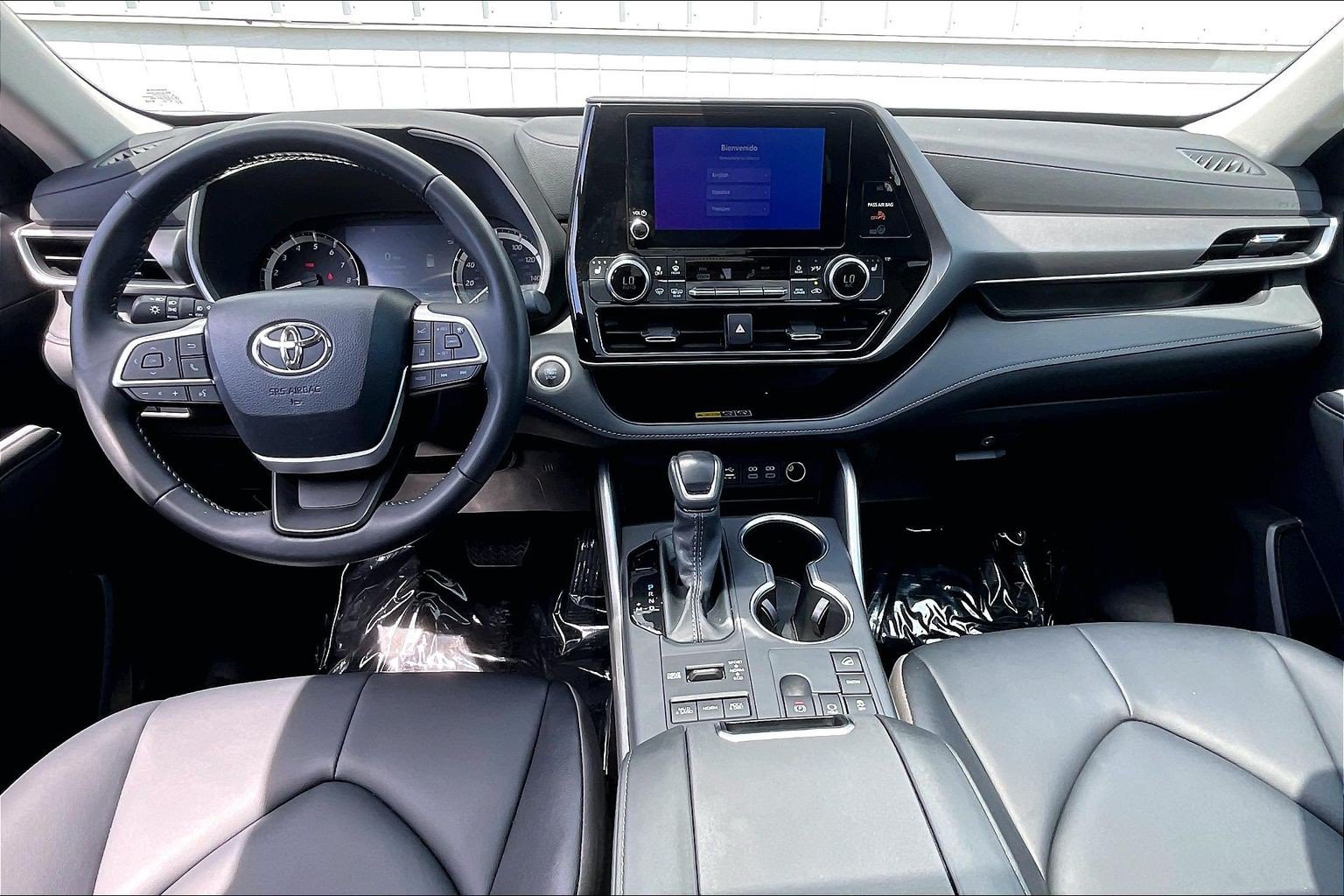 Used 2026 Toyota Highlander XLE AWD/4WD image 19