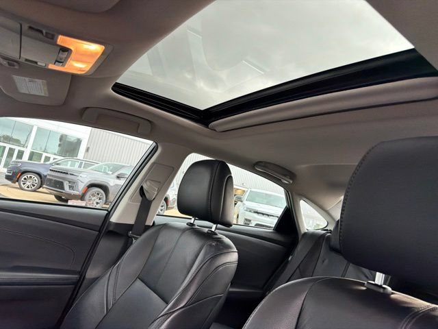 Used 2015 Toyota Avalon XLE Touring FWD image 18
