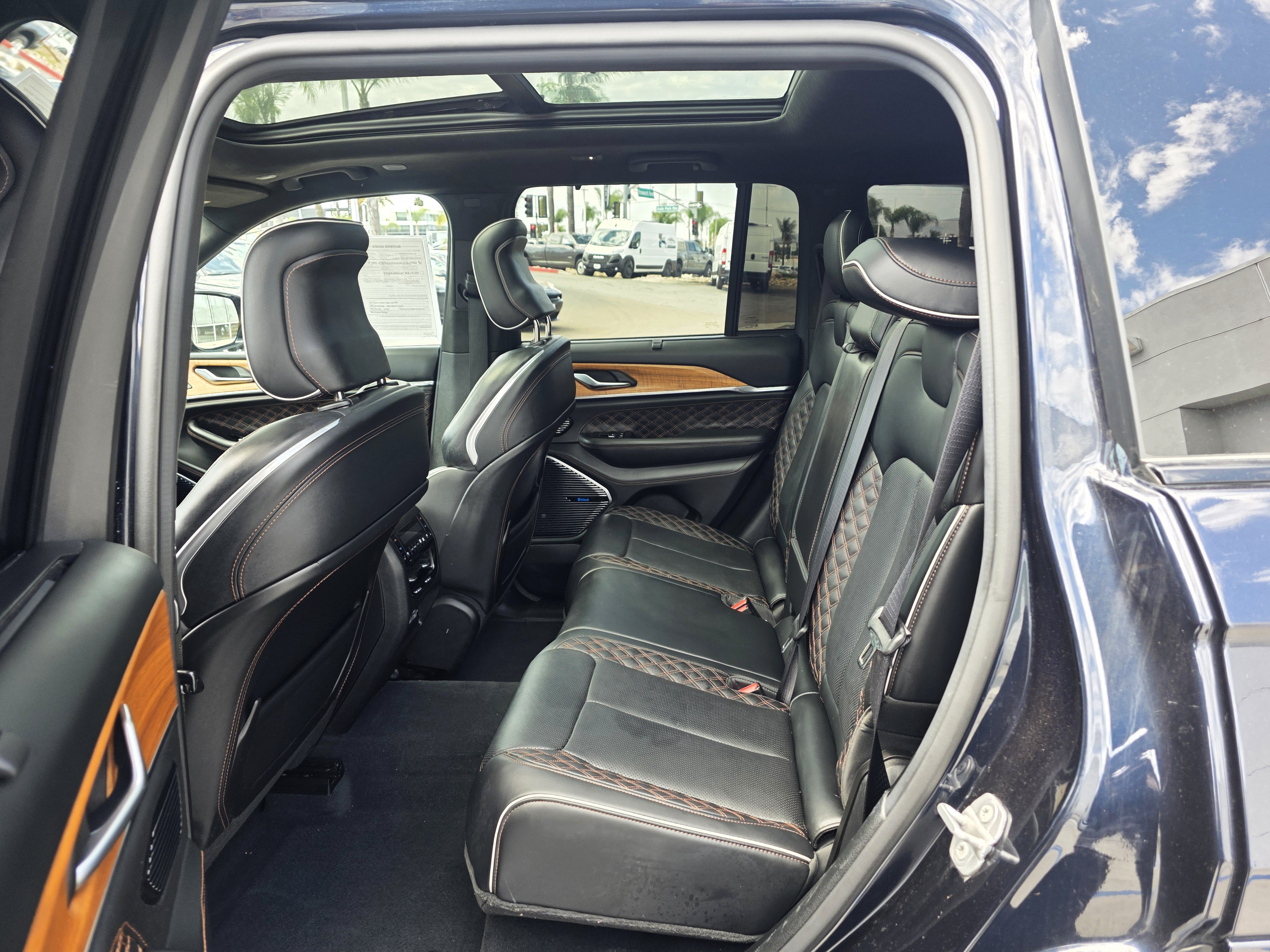 Certified 2022 Jeep Grand Cherokee Summit AWD/4WD image 19