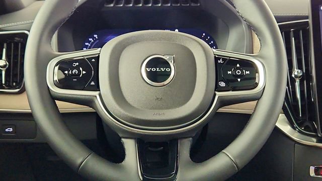 New 2026 Volvo XC90 B6 Plus w/ Protection Package Premier AWD/4WD image 26
