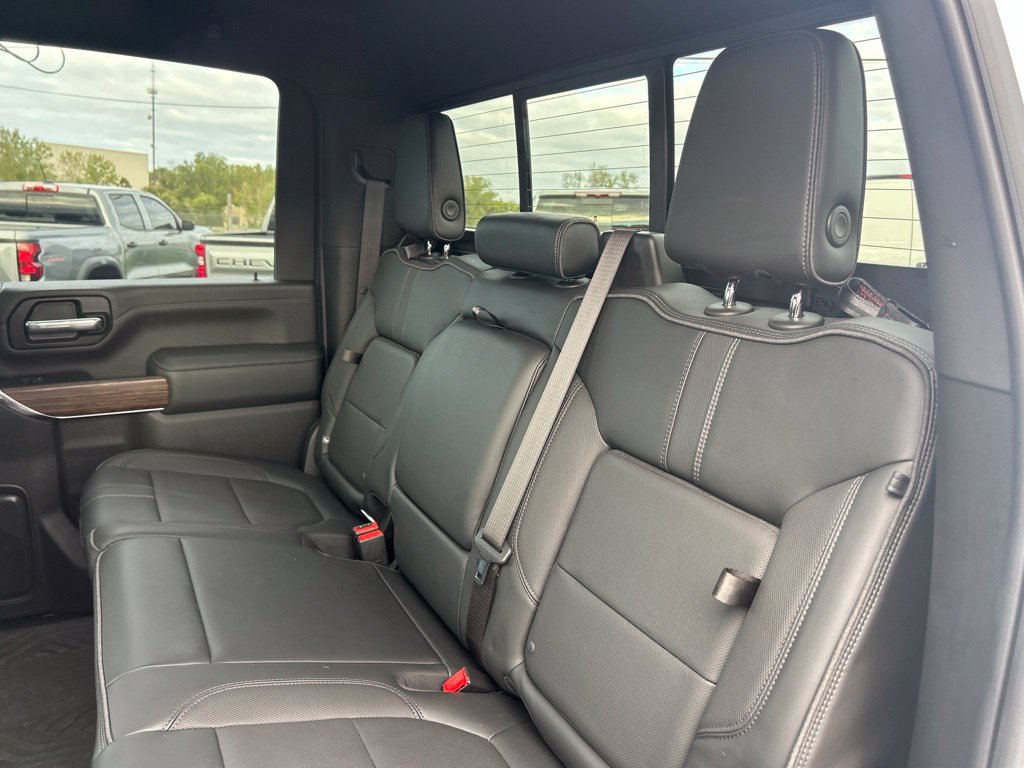 Used 2023 Chevrolet Silverado 2500 High Country w/ Z71 Off-Road Package AWD/4WD image 39