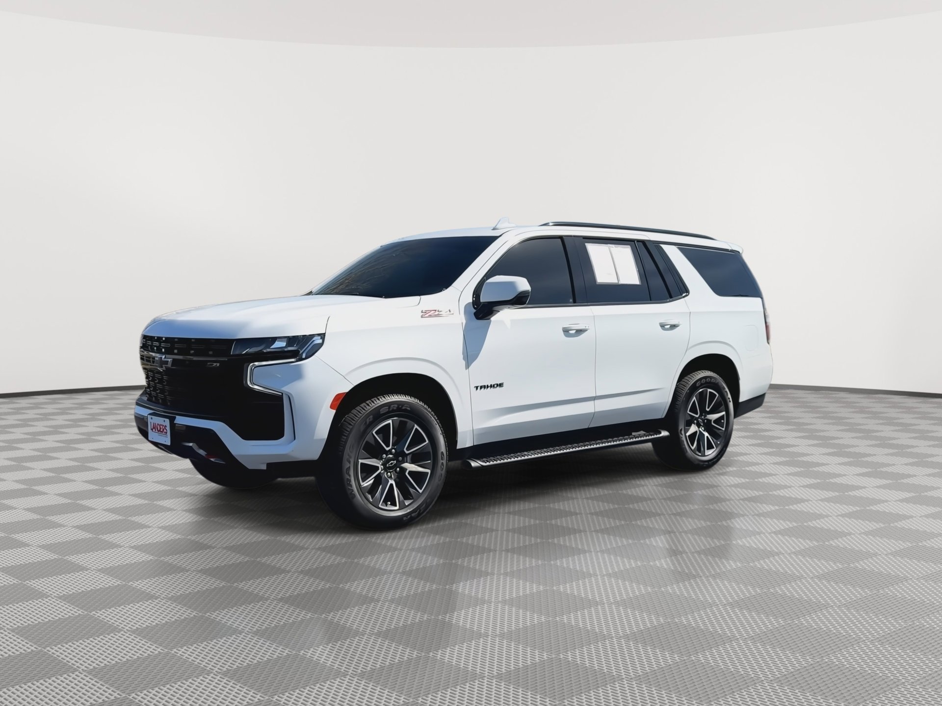 Certified 2024 Chevrolet Tahoe Z71 w/ Luxury Package AWD/4WD image 4