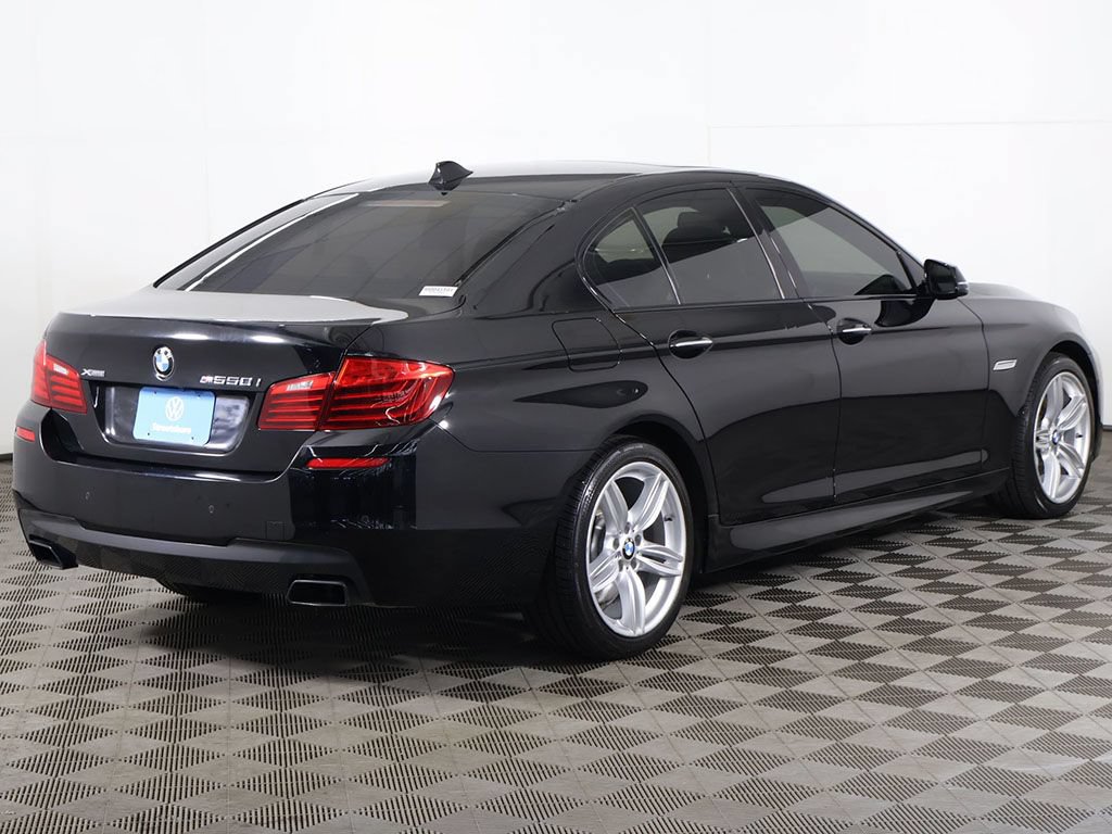 Used 2015 BMW 550i xDrive Sedan AWD/4WD image 10
