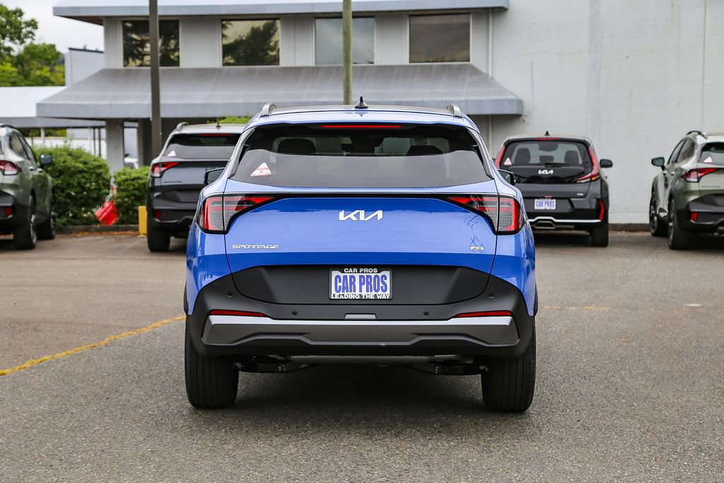 Certified 2026 Kia Sportage EX w/ EX Panorama Roof Package AWD/4WD image 8