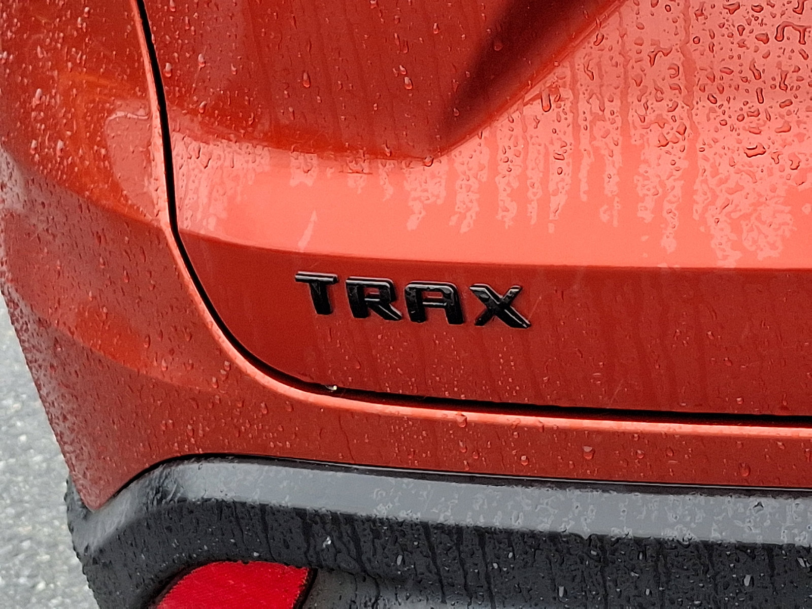 Certified 2024 Chevrolet Trax RS w/ Sunroof Package FWD image 30