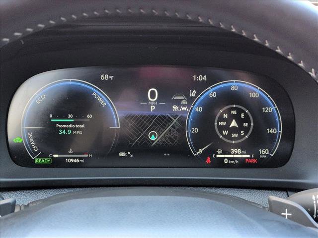 Used 2025 Toyota Crown Signia image 11