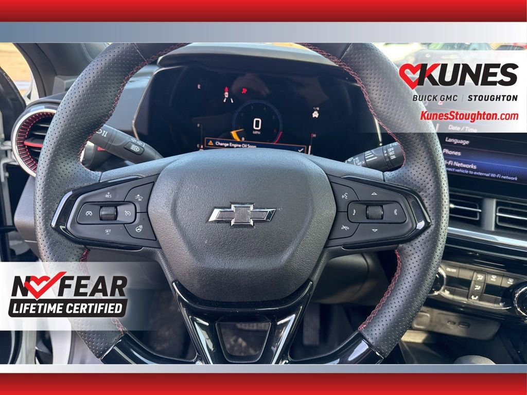 Used 2024 Chevrolet Trax RS w/ Sunroof Package FWD image 25