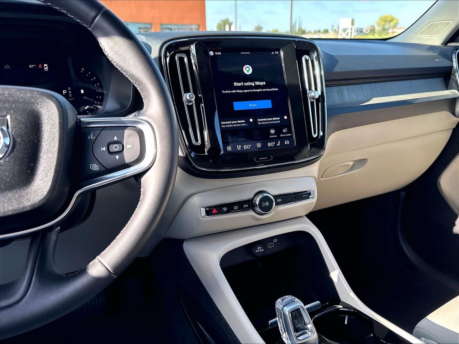 Used 2023 Volvo XC40 B5 Ultimate w/ Protection Package Premier AWD/4WD image 9