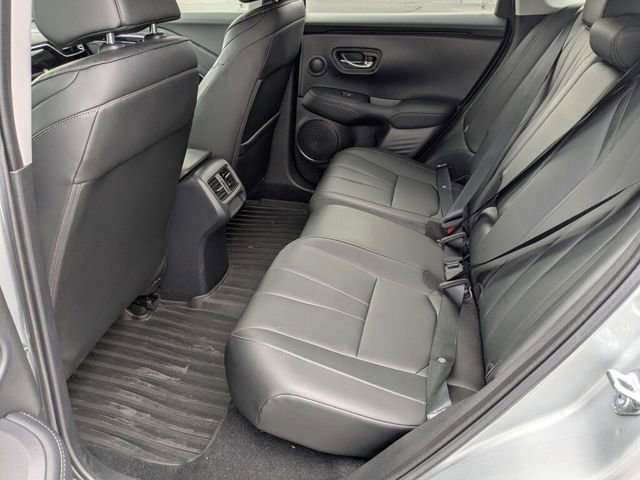 Certified 2025 Acura ADX AWD image 33