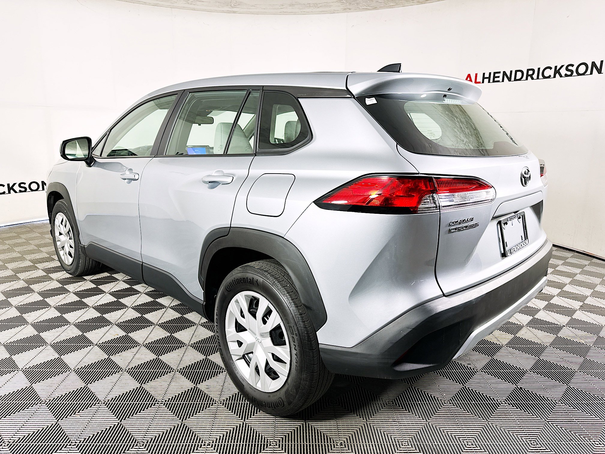 Used 2024 Toyota Corolla Cross L image 5