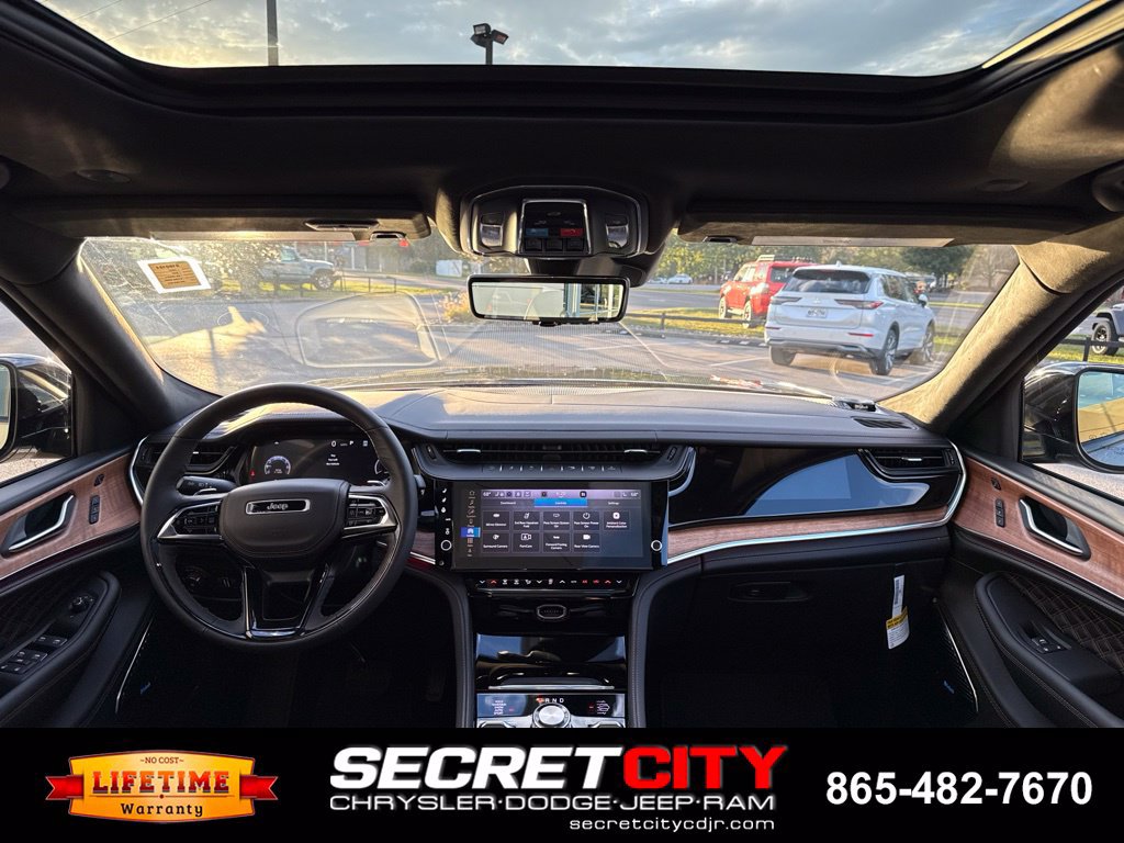 New 2027 Jeep Grand Cherokee L Summit AWD/4WD image 36