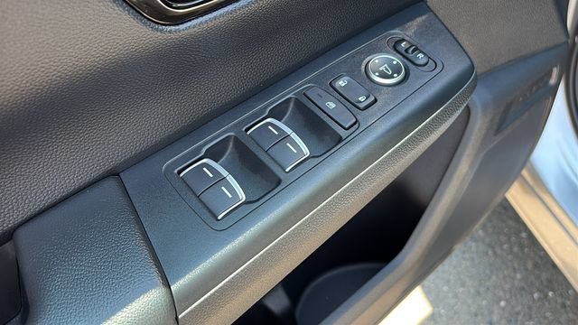 Used 2023 Honda CR-V EX-L image 9